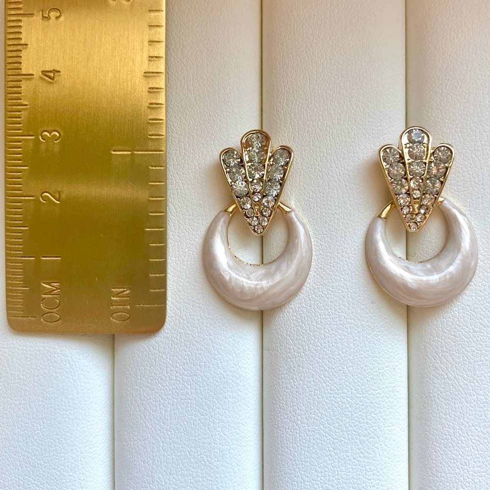 Gold and white statement earrings with rhinestones - Picture 2 of 3